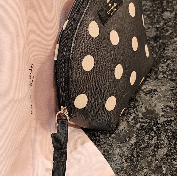 Kate Spade Keri Polka Dot Domed Cosmetic Clutch w/Dustbag - Picture 4 of 16